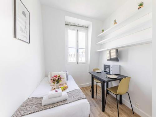 Charming studio 1P near Av Montaigne