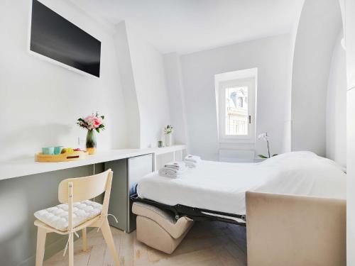 Newly renovated studio 2P- Elysée St-Honoré