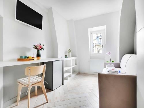 Newly renovated studio 2P- Elysée St-Honoré