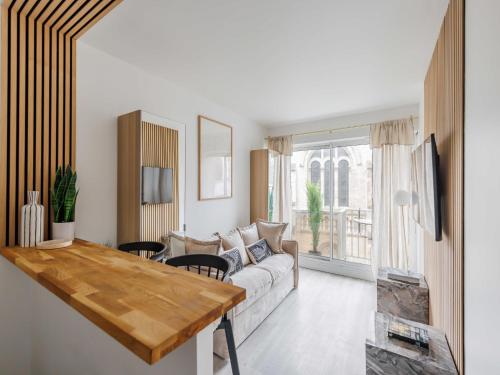 Superb 2P studio near Trocadero