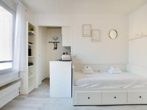 Modern studio - 2P - Faubourg Saint Antoine 11th arr