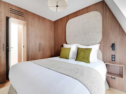 Modern Apt -1BR 4P - View Eiffel Tower Passy