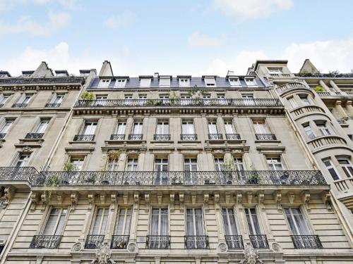 Pretty studio 2P - TERNES ST HONORE