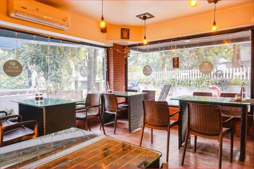 Εστιατόριο ή άλλο μέρος για φαγητό στο FabHotel Prime Deccan 8 - Nr Law college