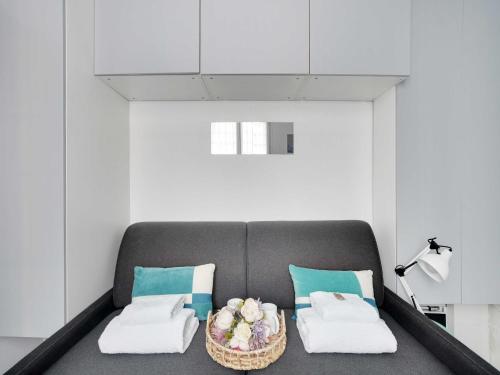 Intimate Studio-2P- Sacre Coeur Abesse