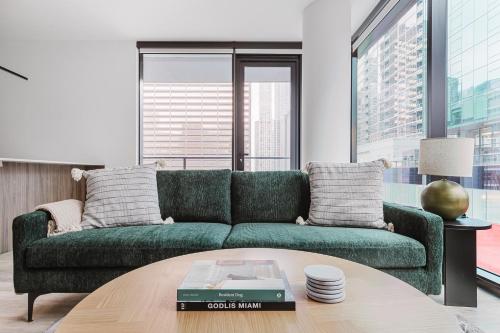 Gallery image of Blueground River North balcony pool nr Pier CHI-1147 in Chicago