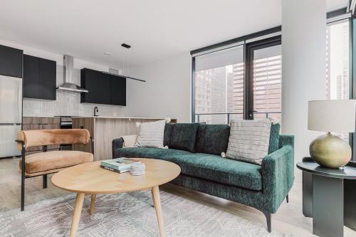 Gallery image of Blueground River North balcony pool nr Pier CHI-1147 in Chicago