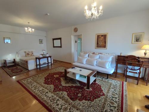 ''Athens Light'' luxury spacy appartment, Agia Paraskevi