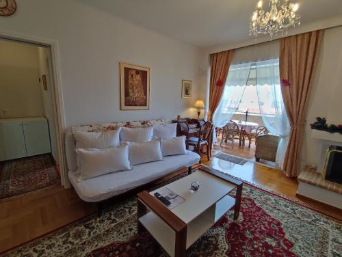''Athens Light'' luxury spacy appartment, Agia Paraskevi