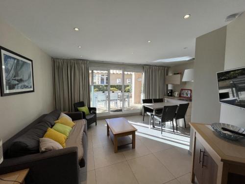 Cap HERMES, T2-3, 40m2, 4-5p, ,grande terrasse vu