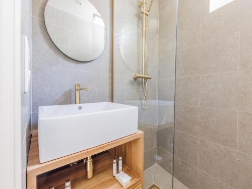 Charming apartment - 2 BDR 4P -St Germain des Prés