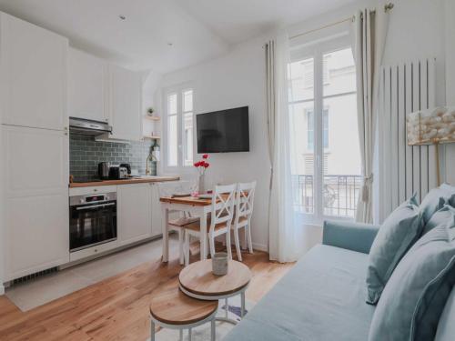Cozy 1BDR Apt 4P Getaway in Central Paris