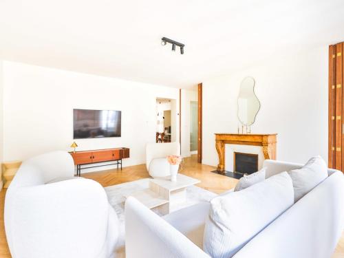 Beautiful modern apartment 3 BDR 6P C ur de Paris