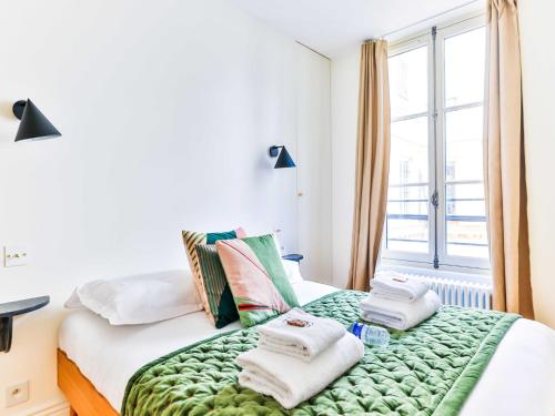 Beautiful modern apartment 3 BDR 6P C ur de Paris