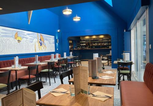 Restaurace v ubytování Kervéo vue sur mer - Gîte, spa et sauna