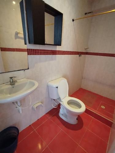 Ένα μπάνιο στο Apartamentos Santiago