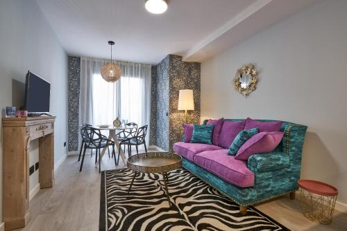 Apartment Alice in Wonderland, by Cazul Málaga