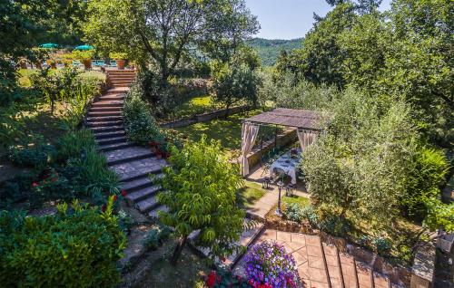 Κήπος έξω από το Stunning Home In Monterchi With Wifi