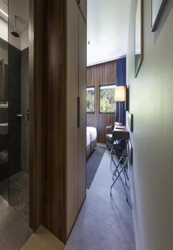 Μια τηλεόραση ή/και κέντρο ψυχαγωγίας στο Hotel de Guimaraes Business & SPA