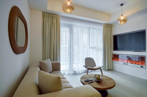Luxury Escapes - Modern 3BR Apt Stylish, Spacious and Comfortable