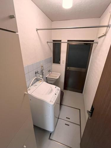 Ένα μπάνιο στο Chalet 広島 120square japanese one story house 13mins walk from 広島Station