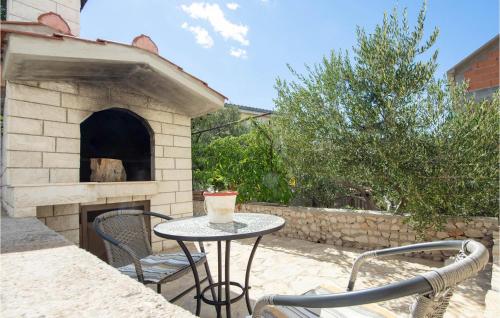 Αίθριο ή υπαίθριος χώρος στο 1 Bedroom Lovely Apartment In Kanica