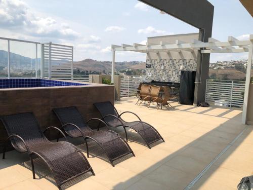 En generel udsigt til bjerge eller udsigt til bjerge taget fra lejligheden