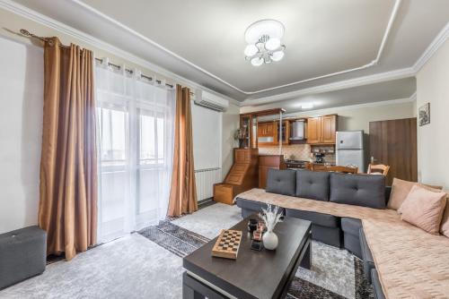 Aria Seaside Tranquility Apartmentsにあるキッチンまたは簡易キッチン