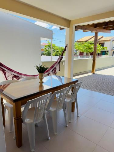 Balkón nebo terasa v ubytování Casa na praia em SC com Wi-Fi e churrasqueira