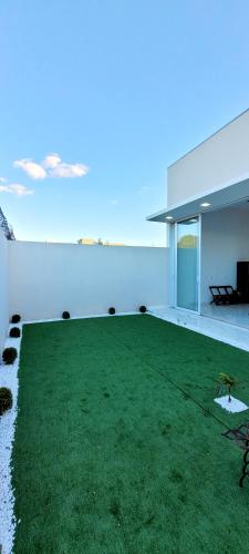 Taman di luar Carvalho House I