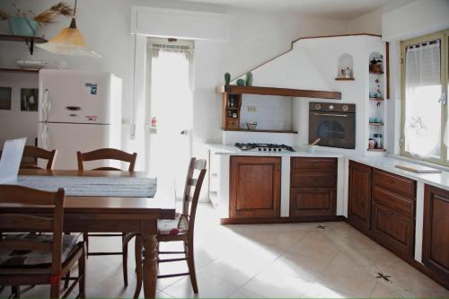 Dapur atau dapur kecil di casa di Katia