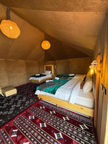 Ένα ή περισσότερα κρεβάτια σε δωμάτιο στο Super Luxury camp