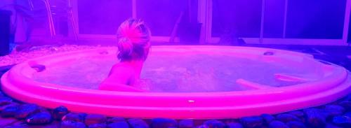 LOVEROOM avec JACCUZI Villa Les Pins