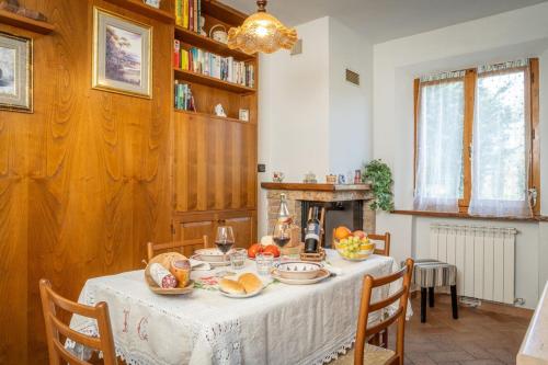 Φαγητό σε αυτή η παραθεριστική κατοικία ή κάπου εκεί κοντά