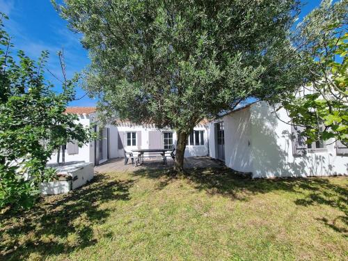 Cocon au coeur de l'île d'Yeu-proche centre & plages