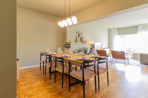 3BR Joyous Wonder by LovelyStay