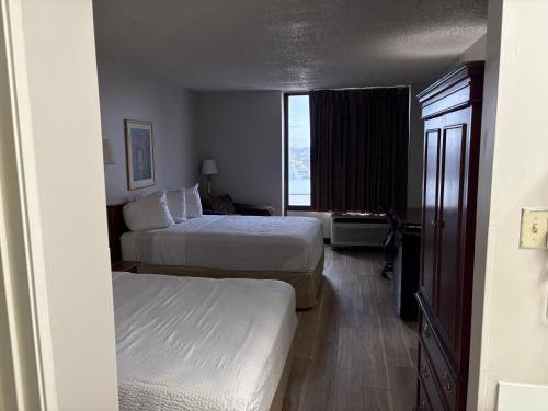 Letto o letti in una camera di Days Inn by Wyndham Amarillo East