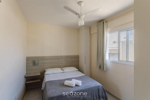 Ένα ή περισσότερα κρεβάτια σε δωμάτιο στο Apto c/ 3Q a 150m da Praia do Morro TML501