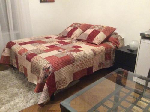 Postel nebo postele na pokoji v ubytování B&B "Clos Feuillat"