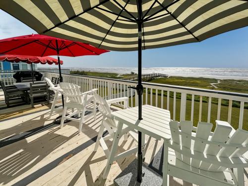 Gallery image of Beachfront Million Dollar Views 2 King Beds Big Tv in Galveston