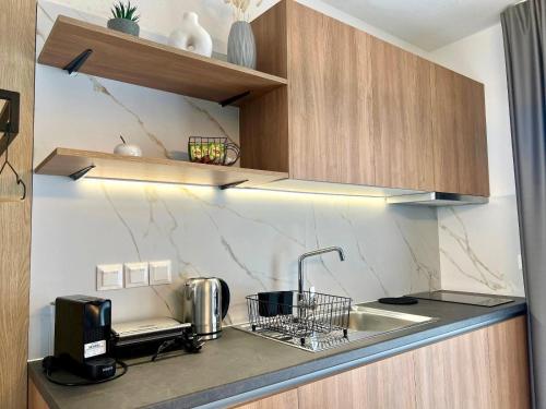 Gallery image of Four Shades Luxury Suites in Sarti