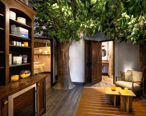 Lespri by Park City Vacationsにあるキッチンまたは簡易キッチン