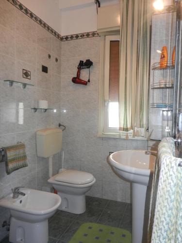 Kamar mandi di Leonardo