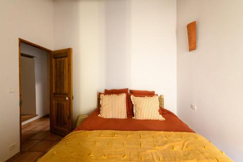Cama o camas de una habitación en Haven of peace in luberon