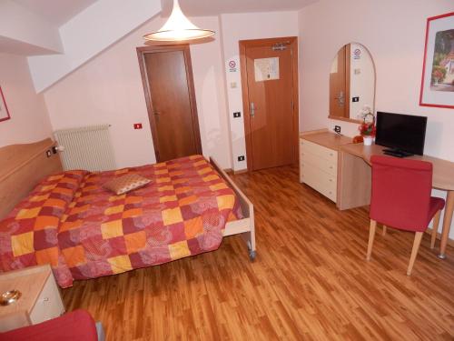 Foto dalla galleria di Albergo Ginevra a Roncone