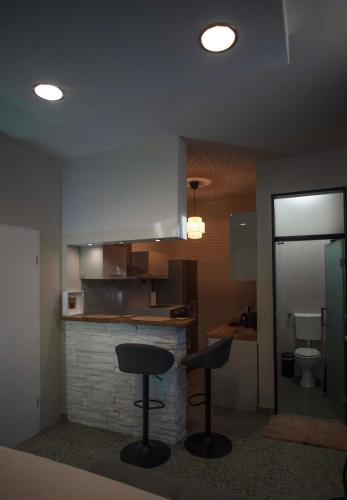 Zen Modern Studio - Private Entrance & Free Parking - Near Antunović