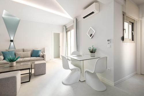 Futuristic chic oasis in the heart of the city