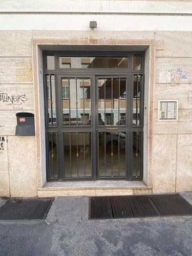 Armandino's sweet home Roma
