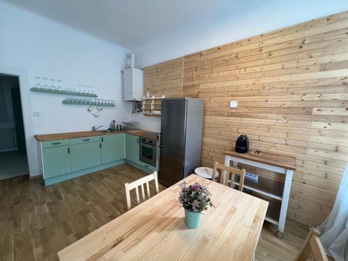 Charming new apartment in Vienna next to Stadthalle