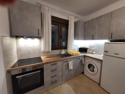 Julia Apartment Ground Floor 200m from Sea